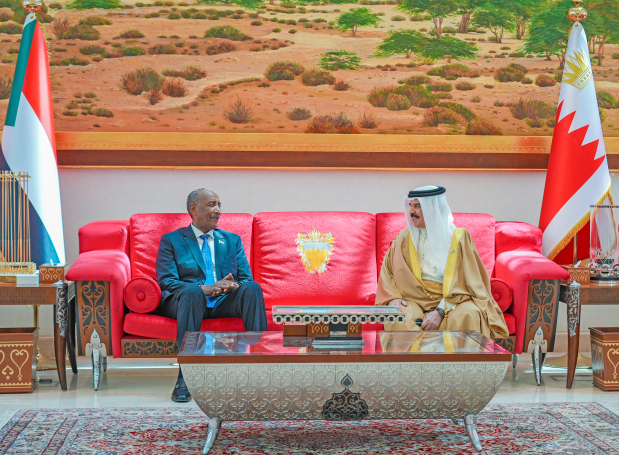 <p>His Majesty King Hamad yesterday received Sudan&rsquo;s Transitional Sovereignty Council Chairman General Abdel Fattah al Burhan upon his arrival in Bahrain on a visit.</p>
<p>His Royal Highness Prince Salman bin Hamad Al Khalifa, Crown Prince and Prime Minister; His Majesty&rsquo;s Personal Representative Shaikh Abdulla bin Hamad Al Khalifa; and several senior officials as well as ministers were present.</p>
<p>They held talks on the close bilateral relations between the two countries, in addition to the latest regional and international developments.</p>
<p>The King emphasised longstanding ties between Bahrain and Sudan, highlighting the mutual commitment to further developing co-operation for the benefit of both peoples.</p>
<p>Later in the day, His Majesty bid farewell to General Al Burhan in the presence of HRH the Crown Prince and Prime Minister and Shaikh Abdulla.</p>